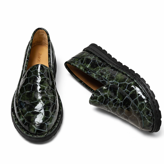 Loafersy wykonane z naturalnej skóry lakierowanej